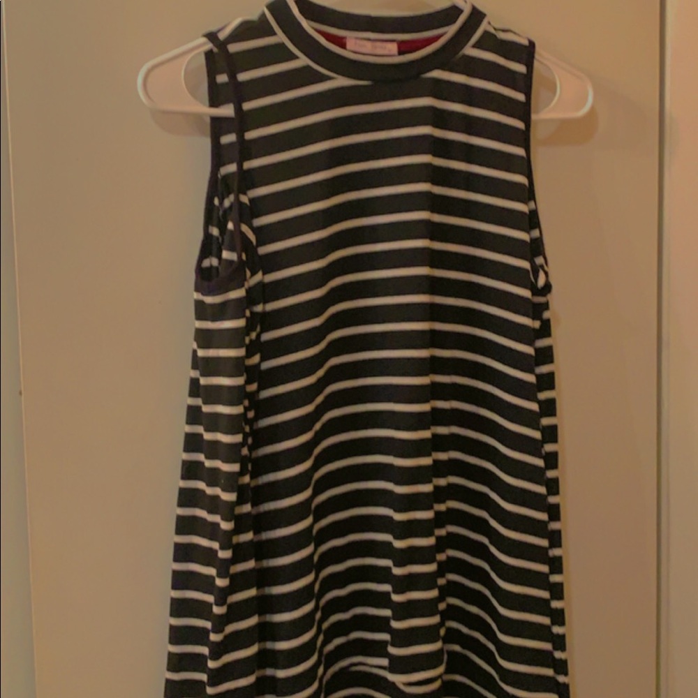 Off-the-shoulder Shirt